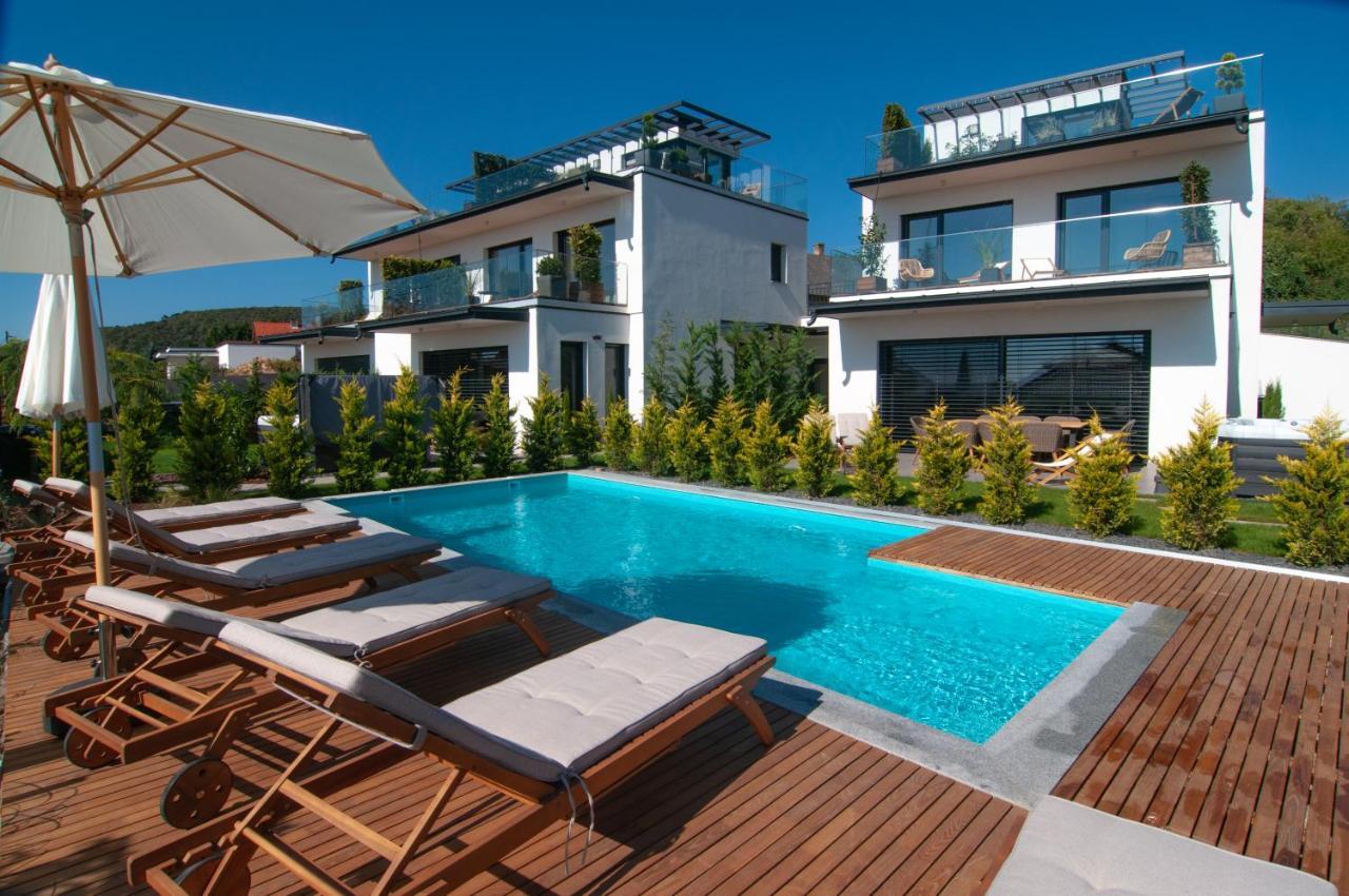 Skyline Resort Balatonalmadi Exterior photo
